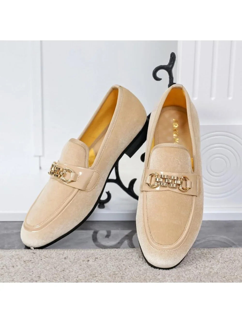 Men's Beige Velvet Gold Horse Bit Classic Loafers Slip On Casual Dress Shoes